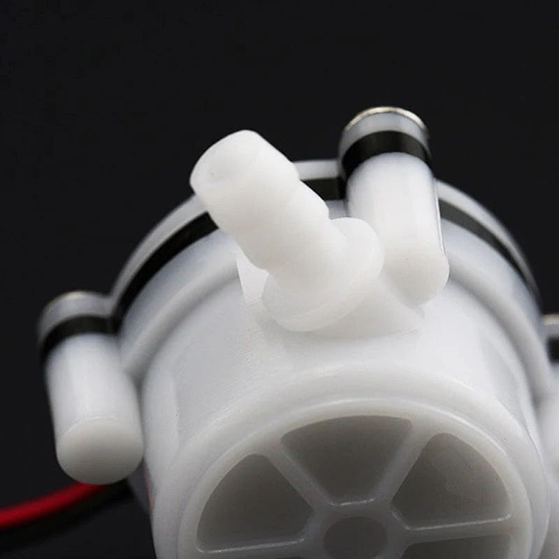 Gravity: Digital Water Flow Sensor For Arduino - 1/8" - Image 2